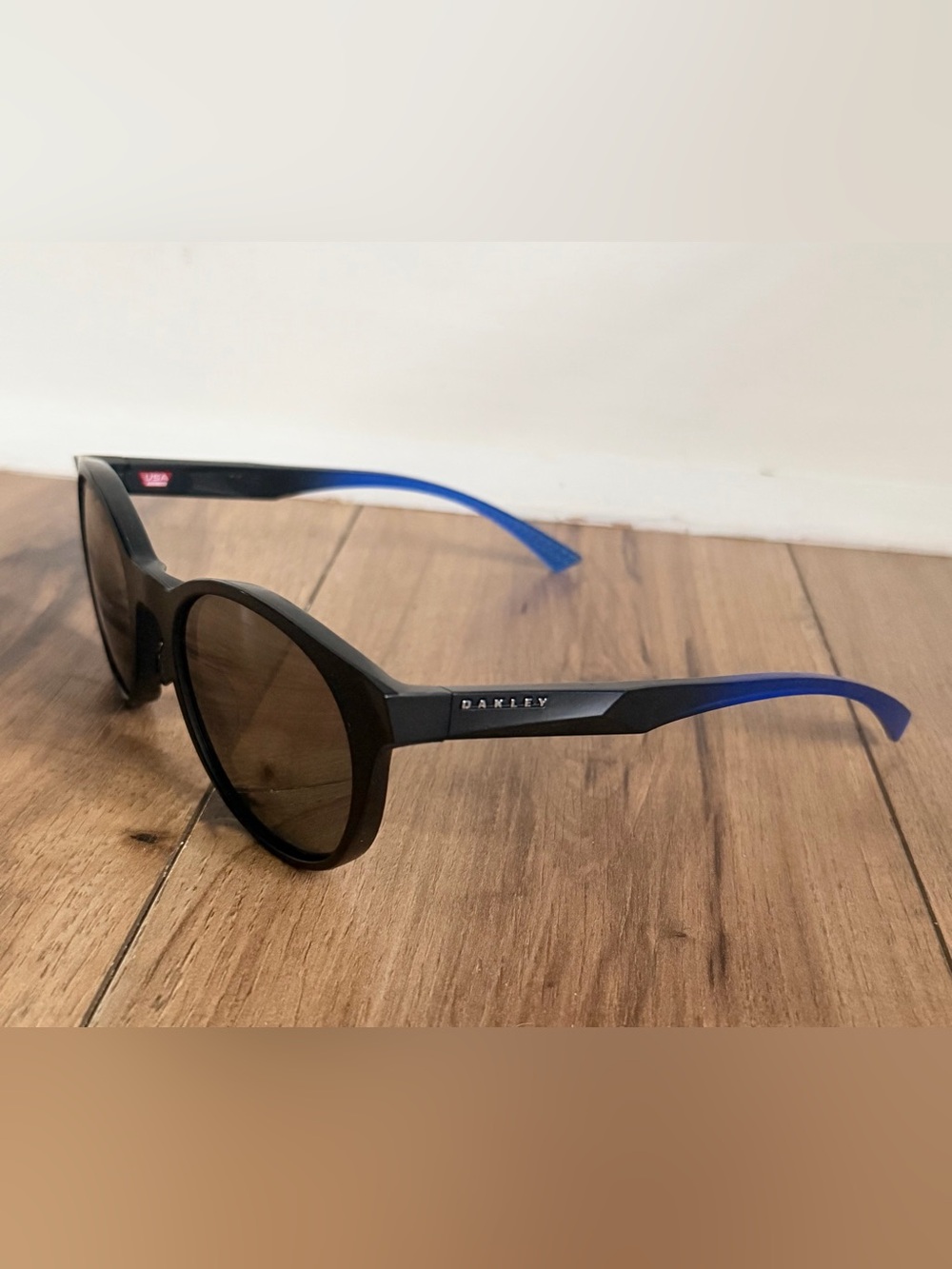 Oakley |Spindrift OO9474-15 | Matte Black Blue Sunglasses - Picture 8 of 14